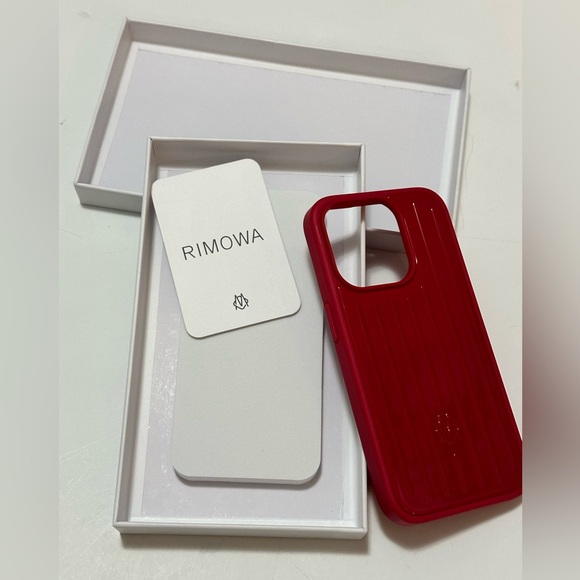 Rimowa iphone case compatible for iPhone 15 Pro Raspberry - Picture 7 of 8